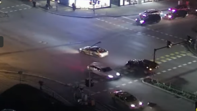 Блъснаха пешеходка до Макдрайв във Варна (ВИДЕО)